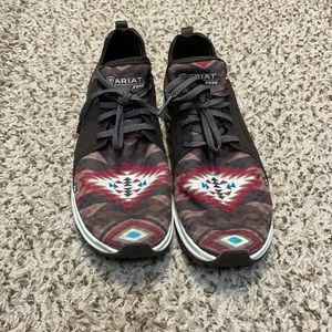 Woman’s Ariat shoe size 8.5